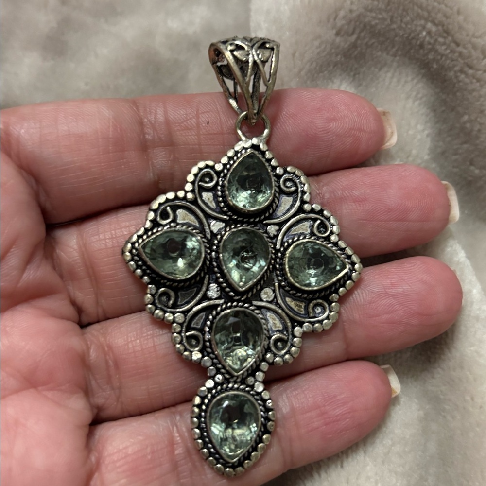 Elegant Silver and Green Pendant